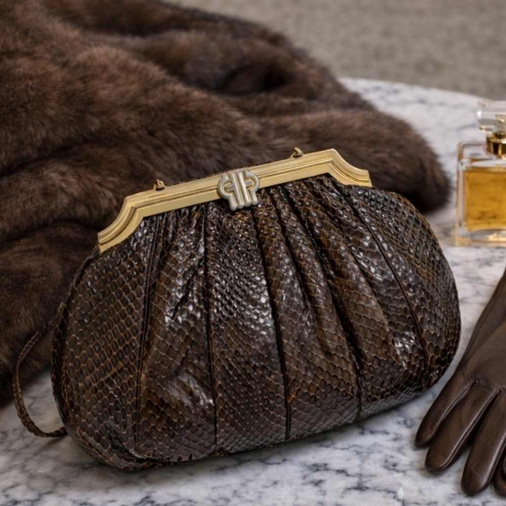 Vintage JUDITH LEIBER brown snakeskin clutch shoulder bag gold frame evening